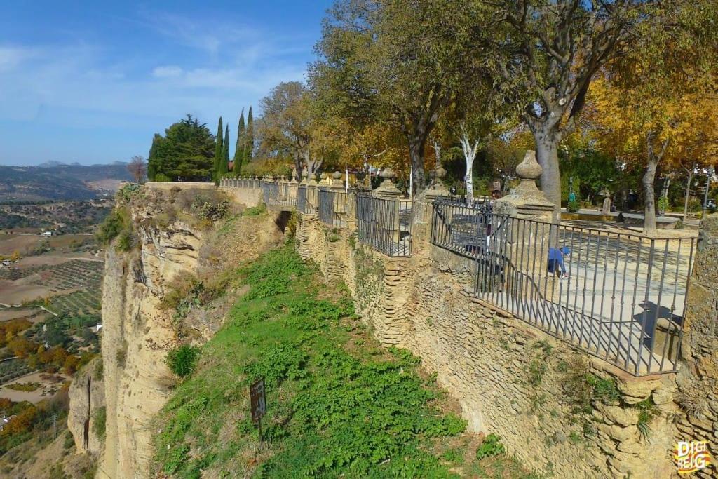 Casa La Puerta De Ronda Apartman Cuevas del Becerro Kültér fotó